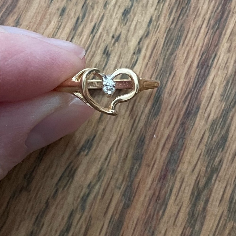Heart ring with cz
